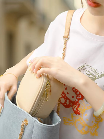 Illuminate Your Beauty on the Go: Stylish LED Makeup Bag with Mirror & Organizer